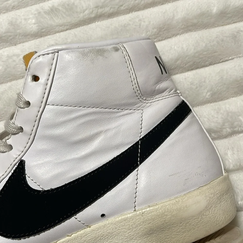 Nike Blazer Mid ‘77 | Size 10.5 Women